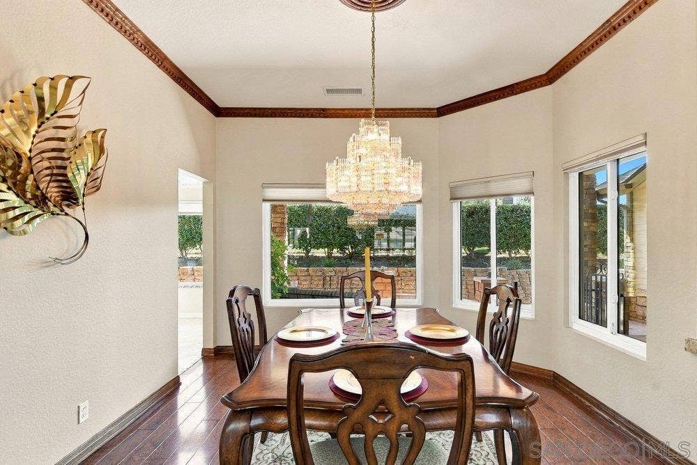 1422 W Country Club, Escondido, CA 92026
