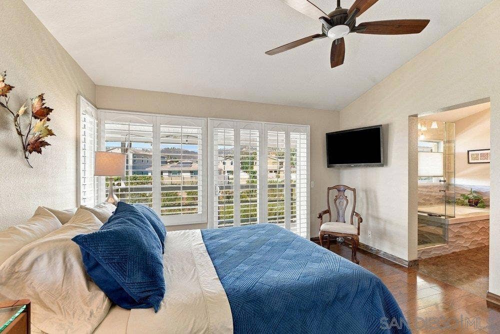 1422 W Country Club, Escondido, CA 92026