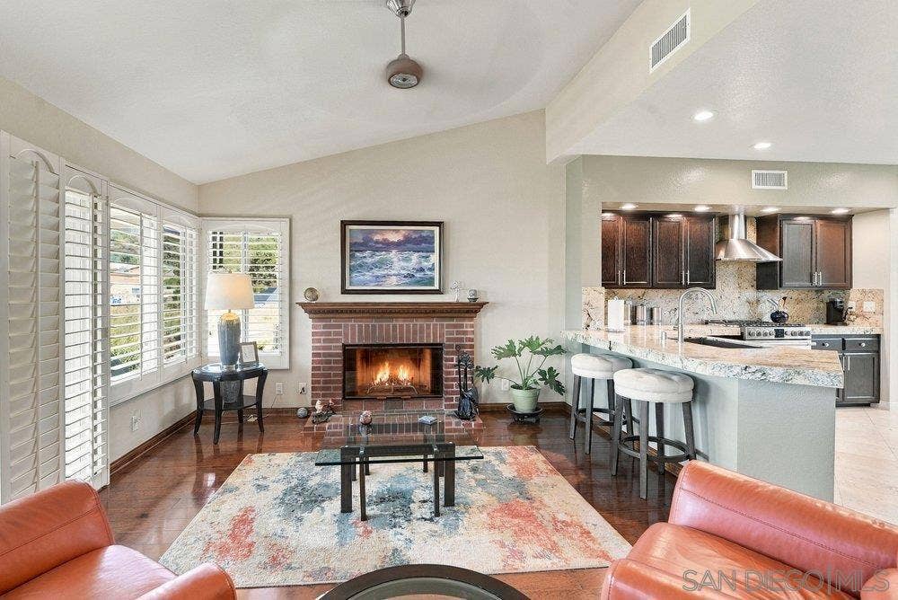 1422 W Country Club, Escondido, CA 92026