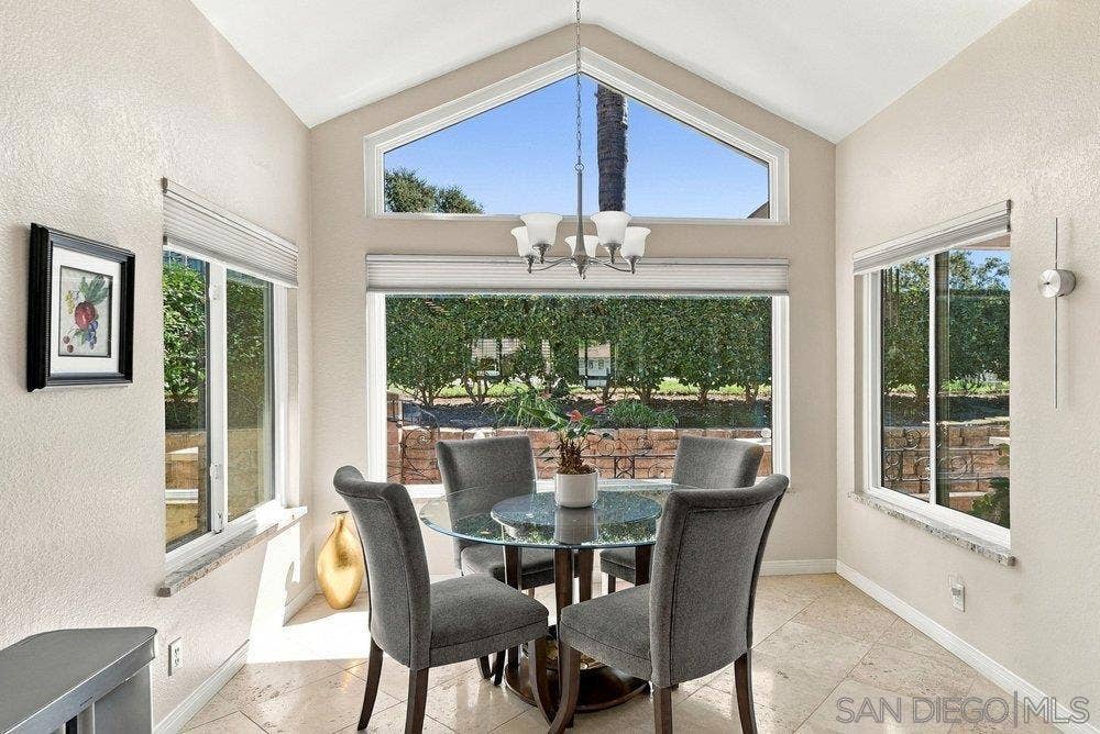 1422 W Country Club, Escondido, CA 92026