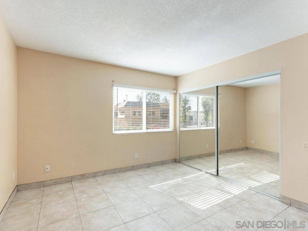 475 N Midway Dr, #255, Escondido, CA 92027 Bedroom