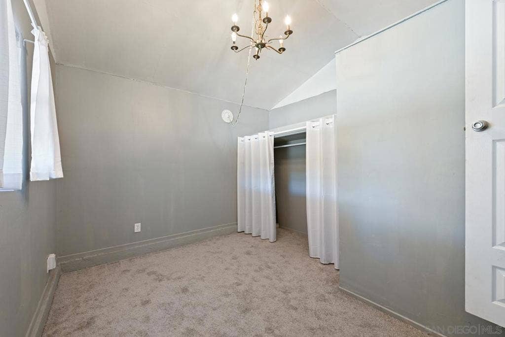 5627 Shaw, San Diego, CA 92139 5627 Shaw, San Diego, CA 92139