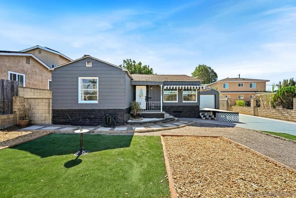 5627 Shaw, San Diego, CA 92139 5627 Shaw, San Diego, CA 92139