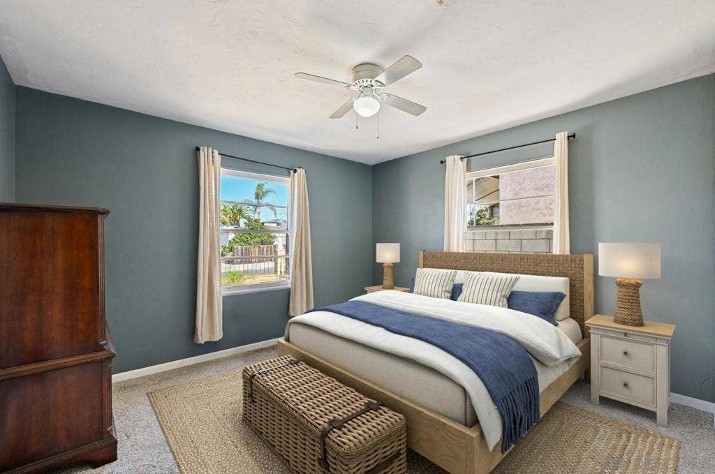 5627 Shaw, San Diego, CA 92139 https://zimg.paragon.ice.com/ParagonImages/Property/PA/SDMLS/-536704/21/533/400/5e56bdf07293c0deebf6cde343c28866/3/5e41c3f076b612e484d91d017e935f5b/-536704-25428ed3-4dcb-4d76-b4bd-0597c0dd313a.JPG
