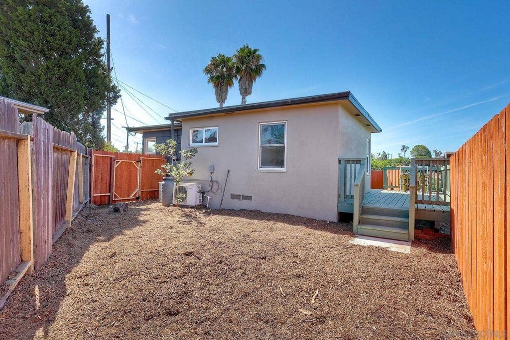 6303 Cleo St., San Diego, CA 92115 6303 Cleo St., San Diego, CA 92115