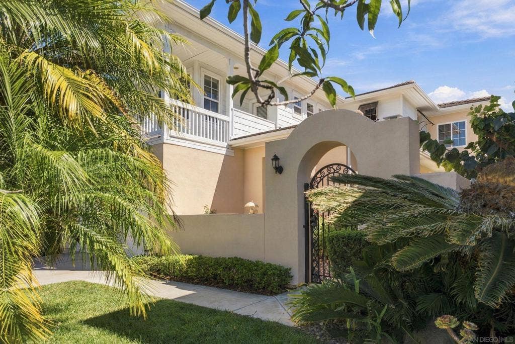 10943 Vereda Sol Del Dios, San Diego, CA 92130 10943 Vereda Sol Del Dios, San Diego, CA 92130