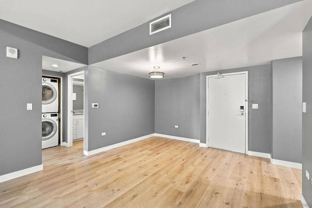 425 W Beech Street, #314, San Diego, CA 92101 425 W Beech Street, #314, San Diego, CA 92101