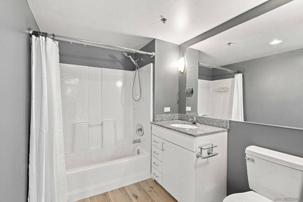 425 W Beech Street, #314, San Diego, CA 92101 425 W Beech Street, #314, San Diego, CA 92101