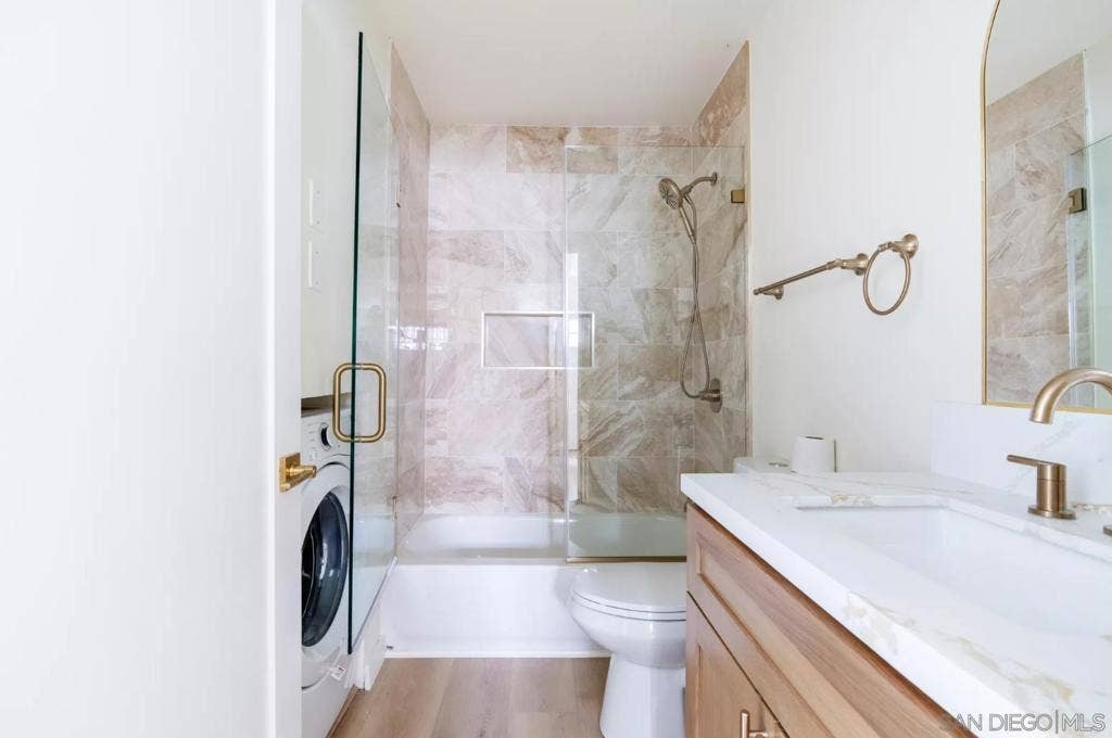 722 E 116Th, Los Angeles, CA 90059 722 E 116Th, Los Angeles, CA 90059