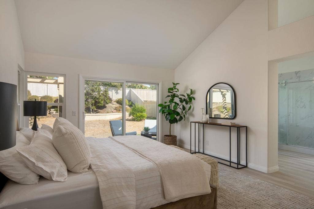 4008 Via de la Paz, Oceanside, CA 92057 4008 Via de la Paz, Oceanside, CA 92057