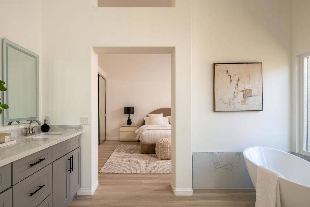 4008 Via de la Paz, Oceanside, CA 92057 4008 Via de la Paz, Oceanside, CA 92057