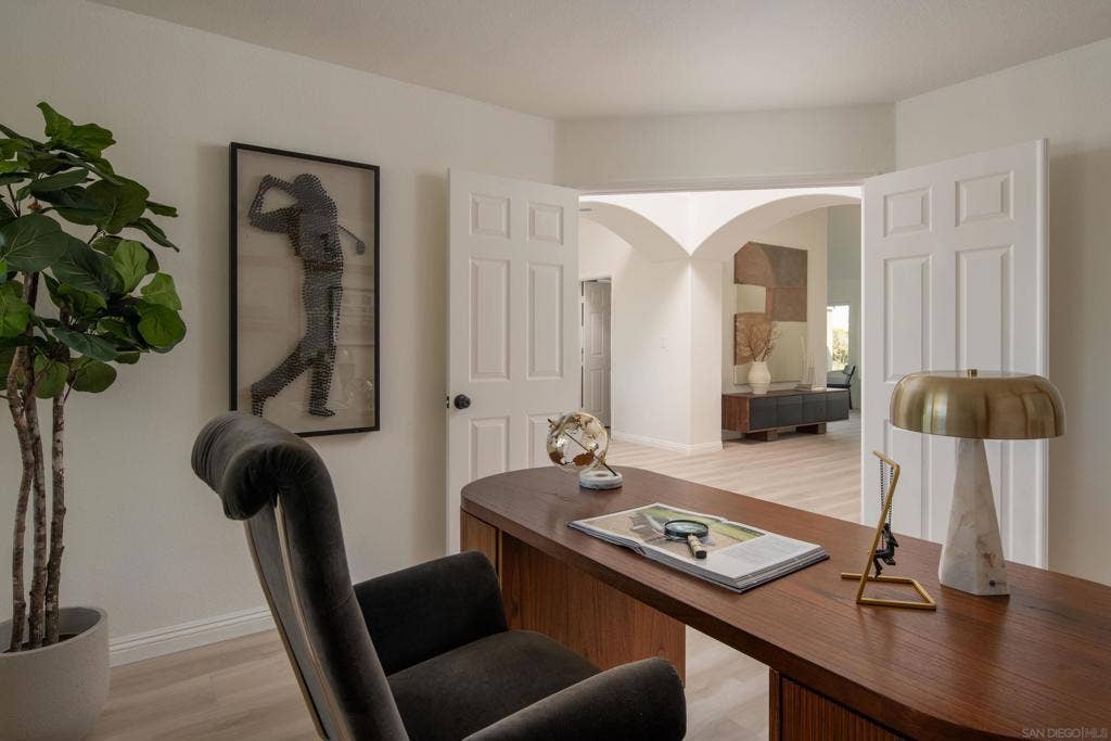 4008 Via de la Paz, Oceanside, CA 92057 4008 Via de la Paz, Oceanside, CA 92057
