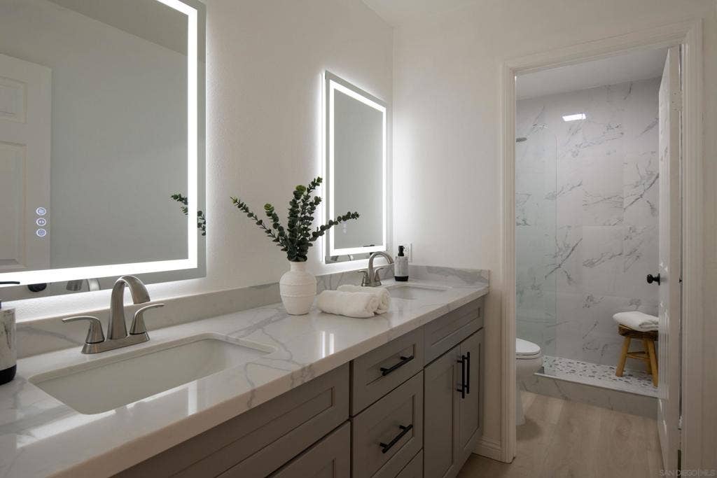 4008 Via de la Paz, Oceanside, CA 92057 4008 Via de la Paz, Oceanside, CA 92057