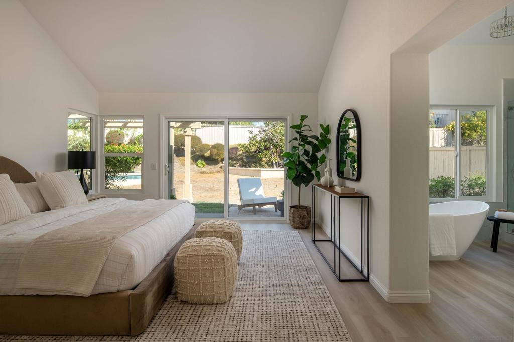 4008 Via de la Paz, Oceanside, CA 92057 4008 Via de la Paz, Oceanside, CA 92057