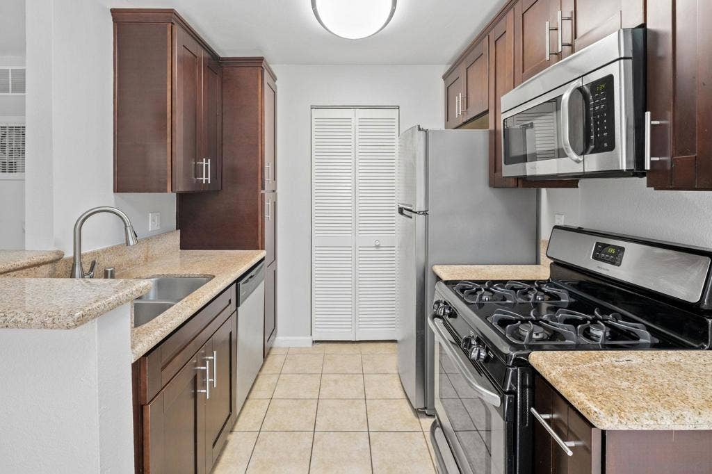 3625 43rd St., #3, San Diego, CA 92105 3625 43rd St., #3, San Diego, CA 92105