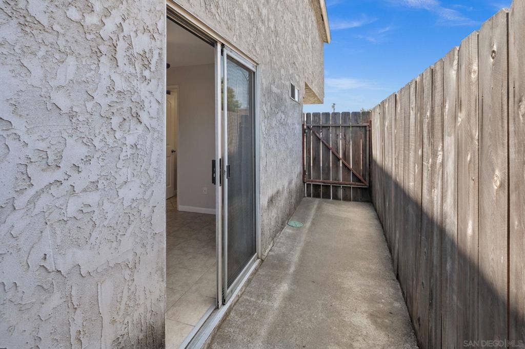 3625 43rd St., #3, San Diego, CA 92105 3625 43rd St., #3, San Diego, CA 92105
