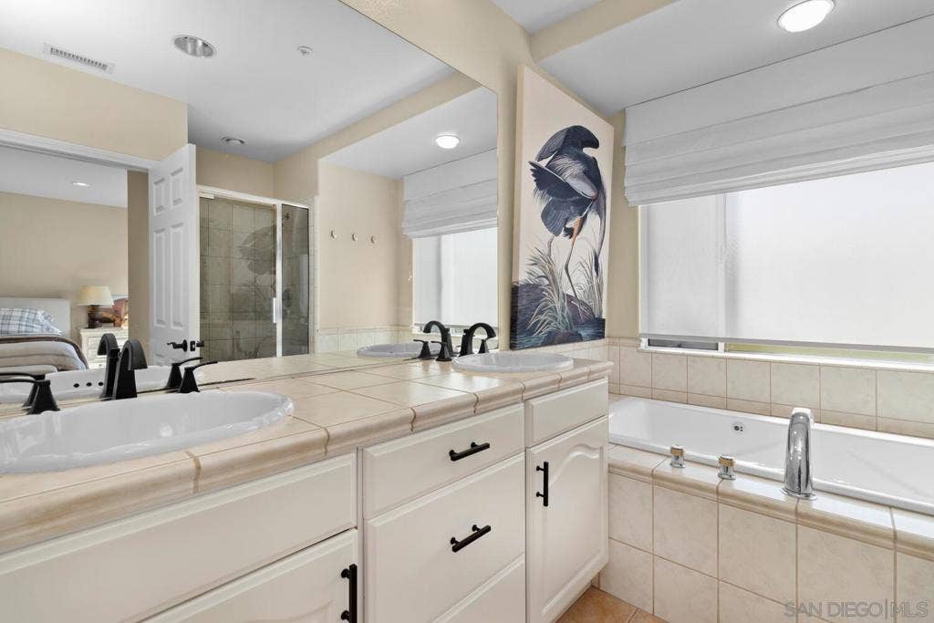 7517 Jerez, #B, Carlsbad, CA 92009 7517 Jerez, #B, Carlsbad, CA 92009