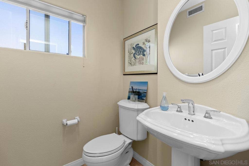 7517 Jerez, #B, Carlsbad, CA 92009 7517 Jerez, #B, Carlsbad, CA 92009