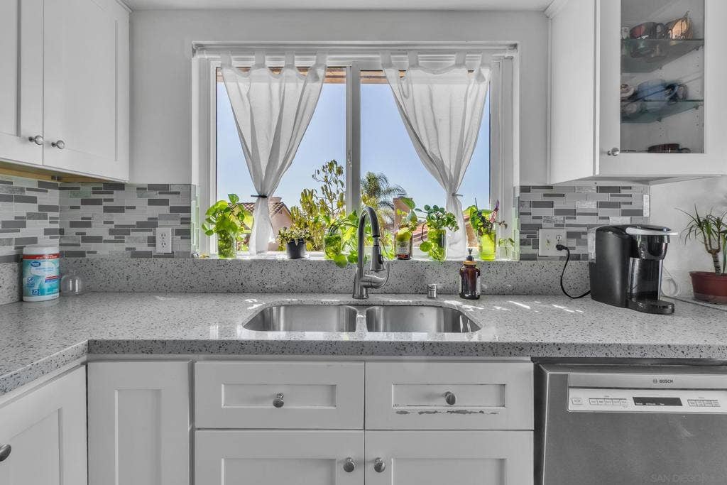 477 Rancho Vista, Vista, CA 92083 477 Rancho Vista, Vista, CA 92083
