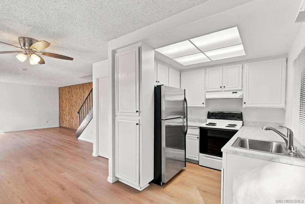 5343 Caminito Mindy, San Diego, CA 92105