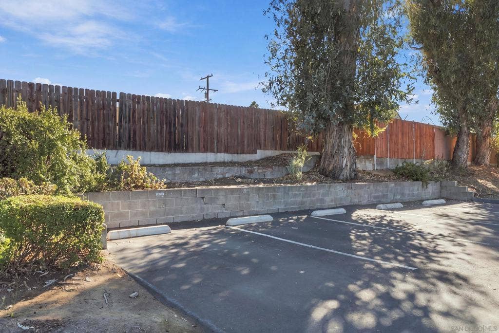 5343 Caminito Mindy, San Diego, CA 92105