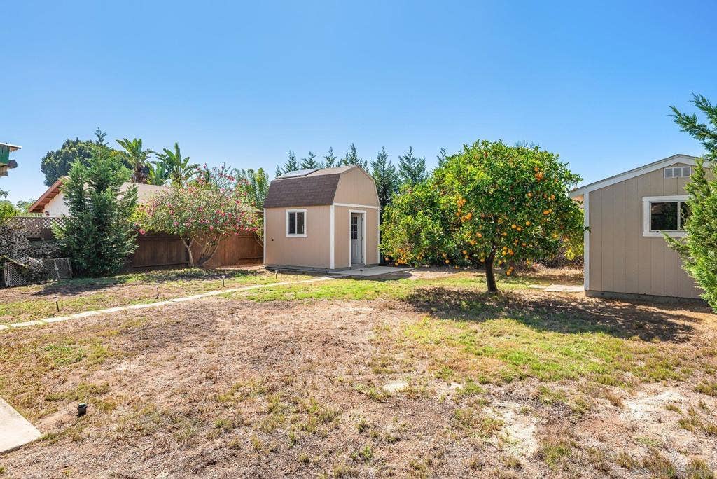 4740 Shoshoni Ave., San Diego, CA 92117 Yard