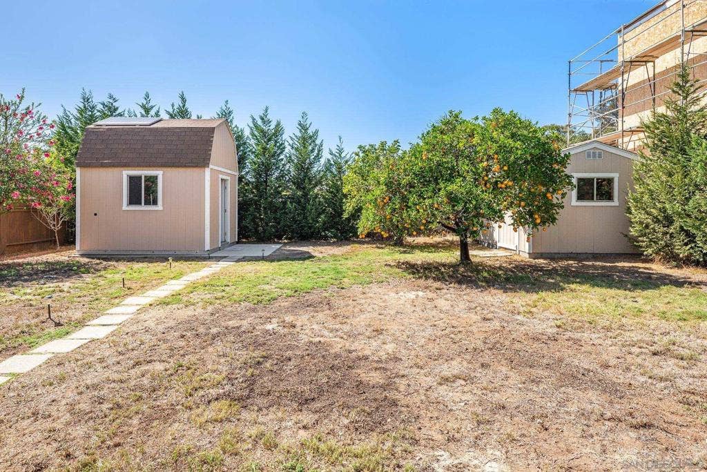 4740 Shoshoni Ave., San Diego, CA 92117 Yard