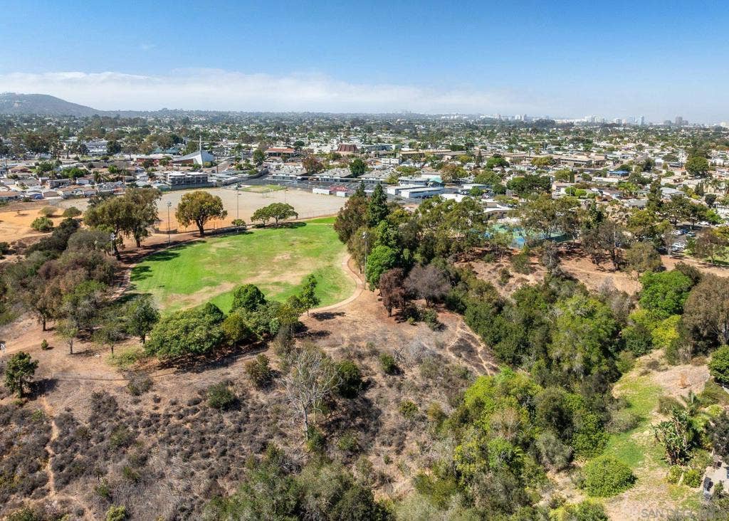 4740 Shoshoni Ave., San Diego, CA 92117 4740 Shoshoni Ave., San Diego, CA 92117