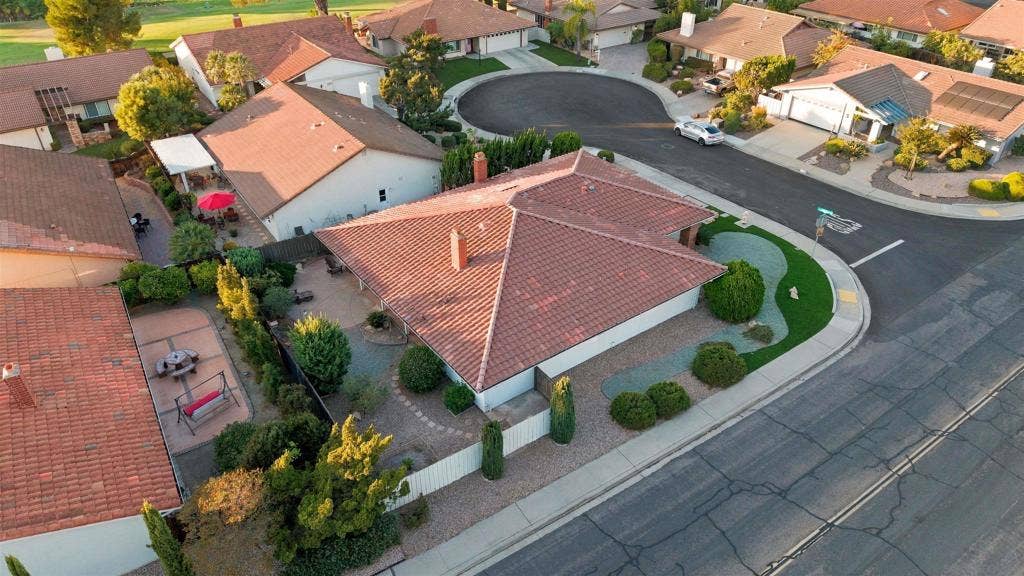 17506 Plaza Karena, San Diego, CA 92128