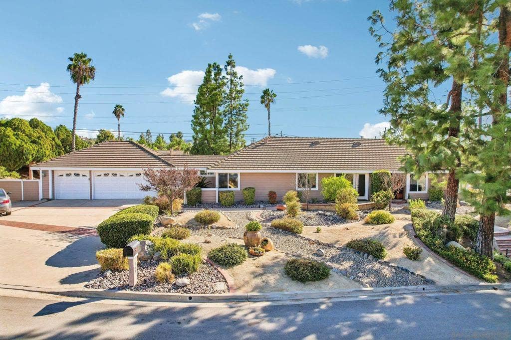 1963 Janich Ranch Ct, El Cajon, CA 92019 1963 Janich Ranch Ct, El Cajon, CA 92019