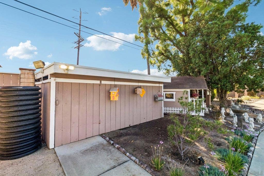 1963 Janich Ranch Ct, El Cajon, CA 92019 1963 Janich Ranch Ct, El Cajon, CA 92019