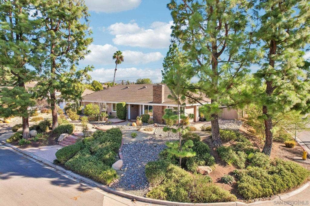 1963 Janich Ranch Ct, El Cajon, CA 92019 1963 Janich Ranch Ct, El Cajon, CA 92019