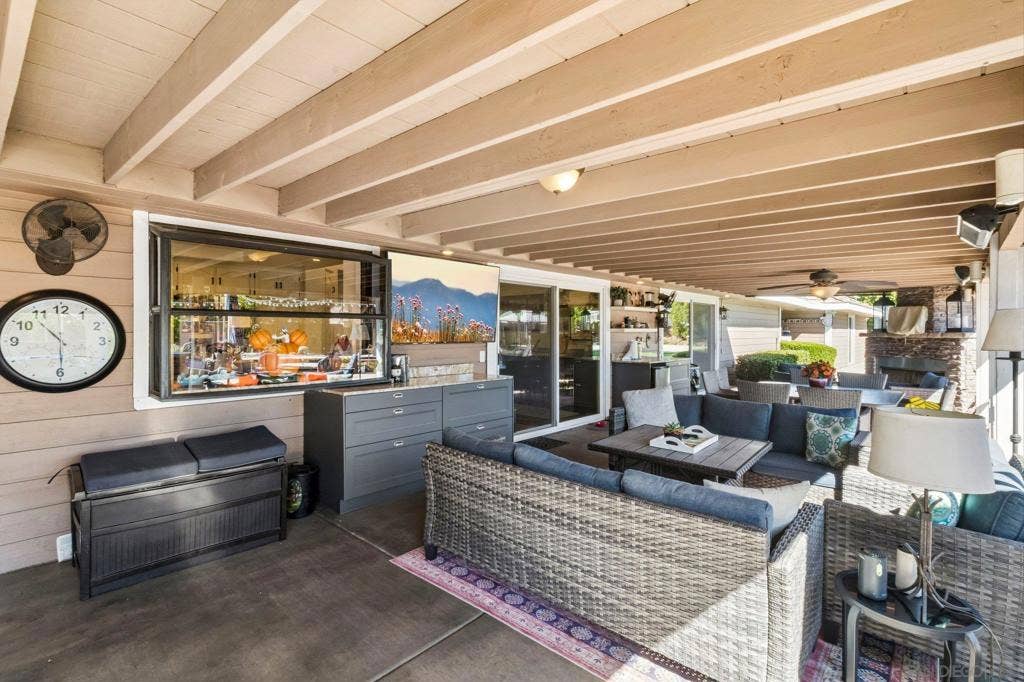 1963 Janich Ranch Ct, El Cajon, CA 92019 1963 Janich Ranch Ct, El Cajon, CA 92019