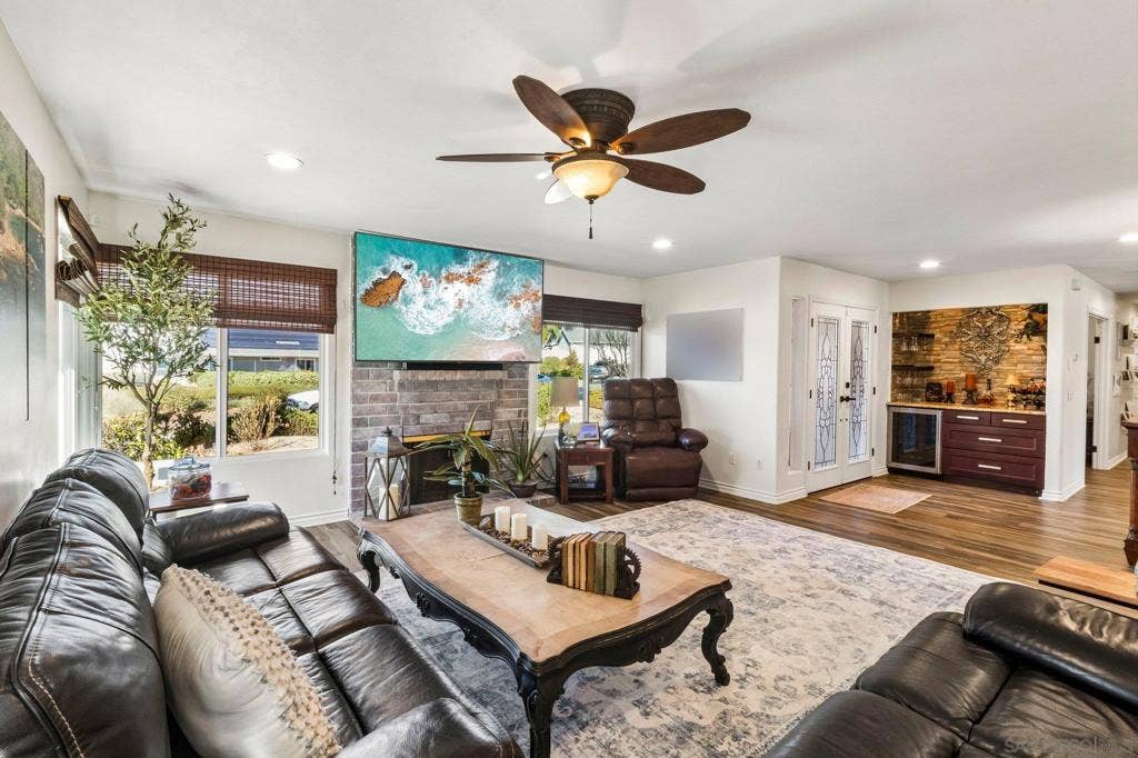 1963 Janich Ranch Ct, El Cajon, CA 92019 1963 Janich Ranch Ct, El Cajon, CA 92019