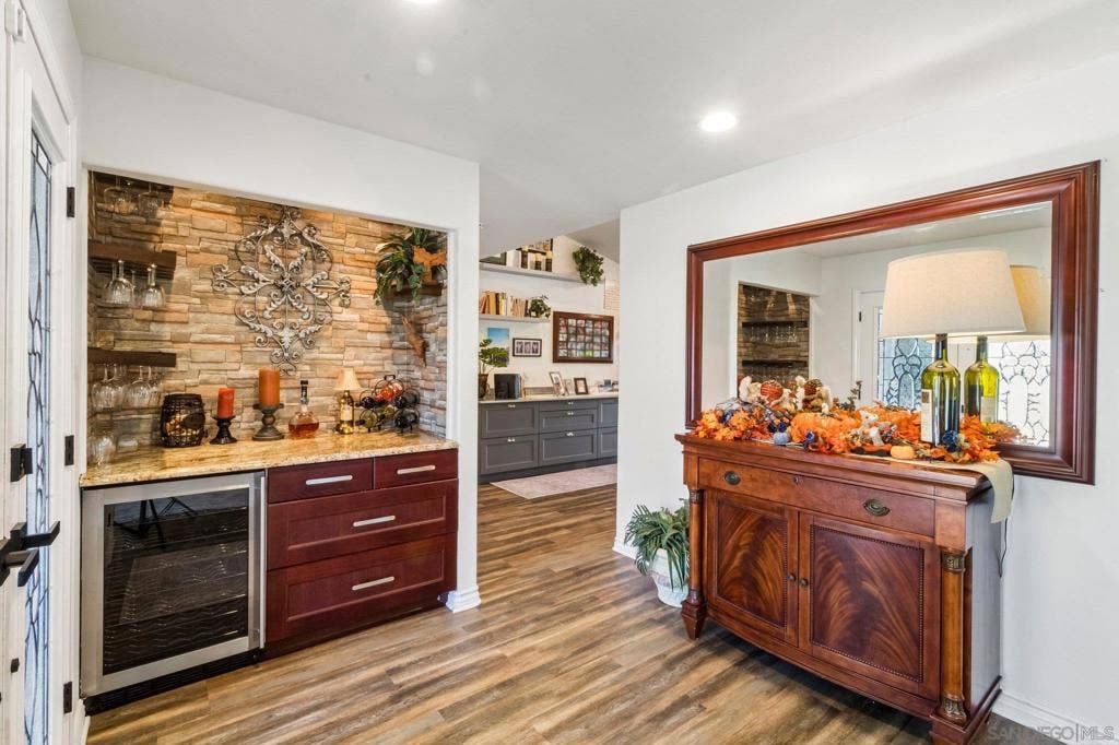 1963 Janich Ranch Ct, El Cajon, CA 92019 1963 Janich Ranch Ct, El Cajon, CA 92019