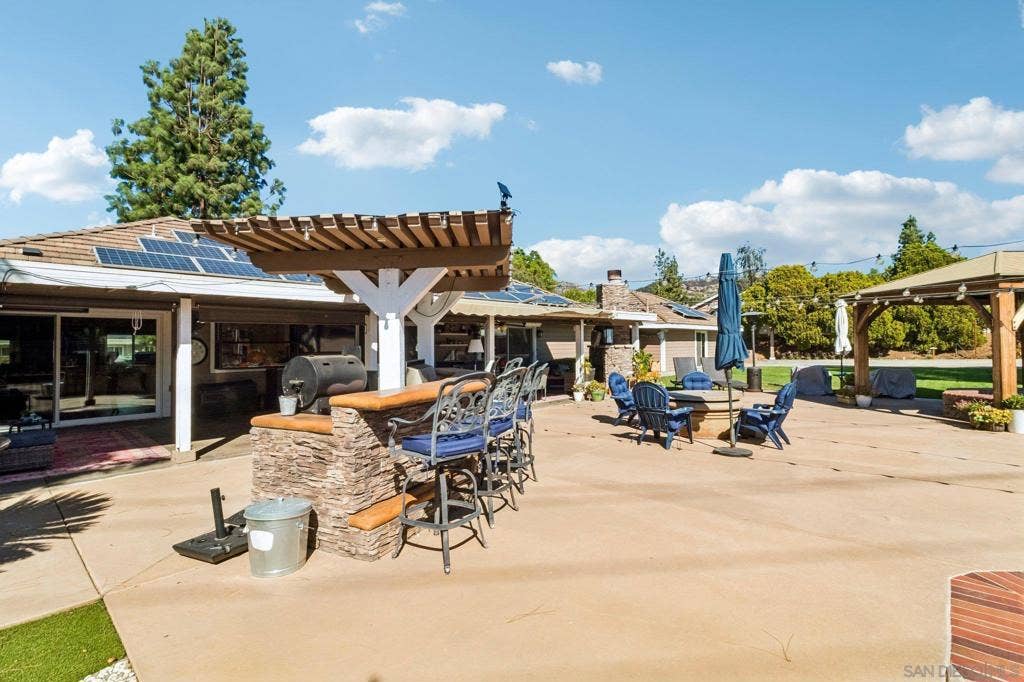 1963 Janich Ranch Ct, El Cajon, CA 92019 1963 Janich Ranch Ct, El Cajon, CA 92019