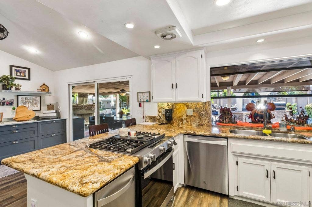1963 Janich Ranch Ct, El Cajon, CA 92019 1963 Janich Ranch Ct, El Cajon, CA 92019