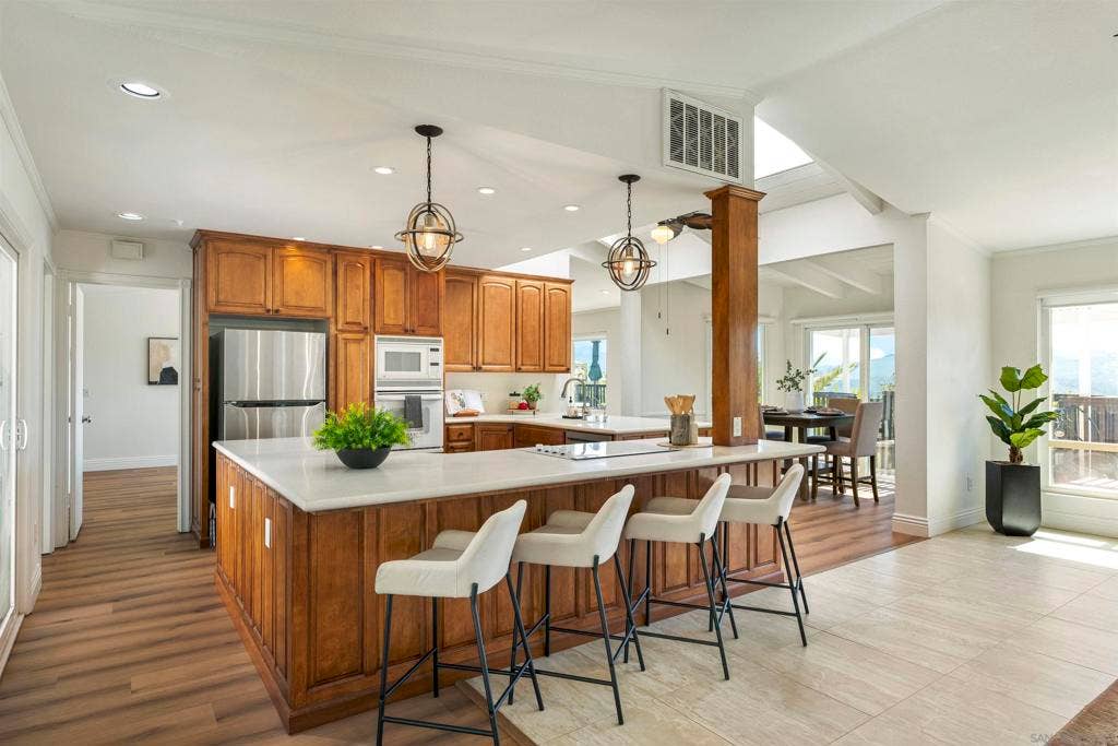4118 Camino Alegre, La Mesa, CA 91941 4118 Camino Alegre, La Mesa, CA 91941