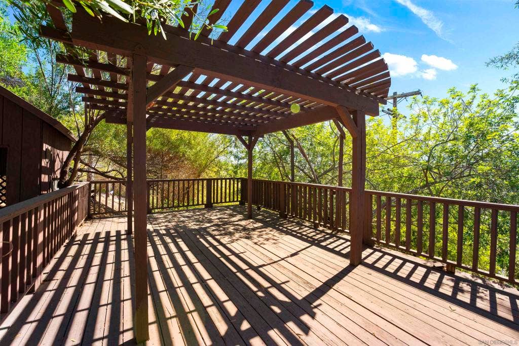 4118 Camino Alegre, La Mesa, CA 91941 4118 Camino Alegre, La Mesa, CA 91941