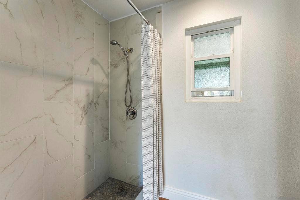 4118 Camino Alegre, La Mesa, CA 91941 4118 Camino Alegre, La Mesa, CA 91941