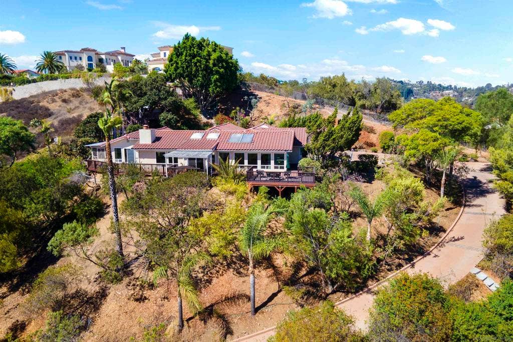 4118 Camino Alegre, La Mesa, CA 91941 4118 Camino Alegre, La Mesa, CA 91941