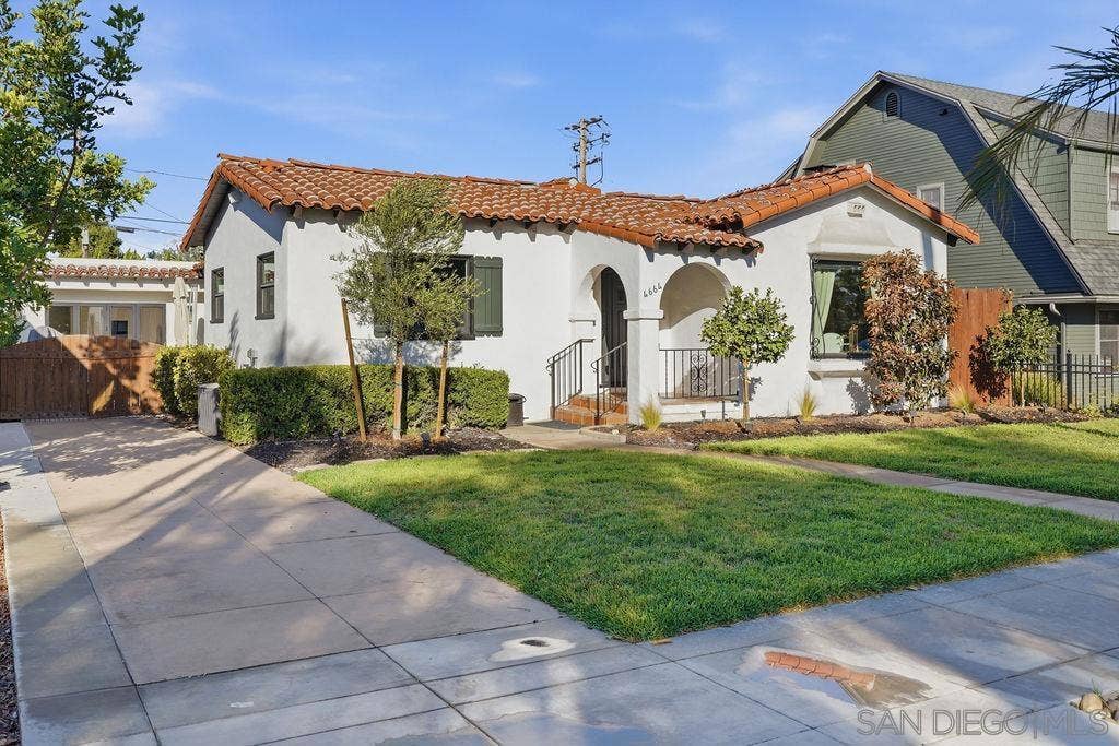 4664 Biona Dr, San Diego, CA 92116 4664 Biona Dr, San Diego, CA 92116
