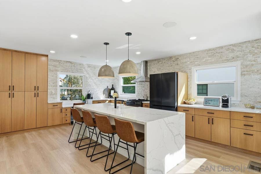 Property photo for 4664 Biona Dr, San Diego, CA