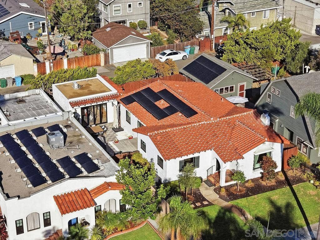 4664 Biona Dr, San Diego, CA 92116 4664 Biona Dr, San Diego, CA 92116