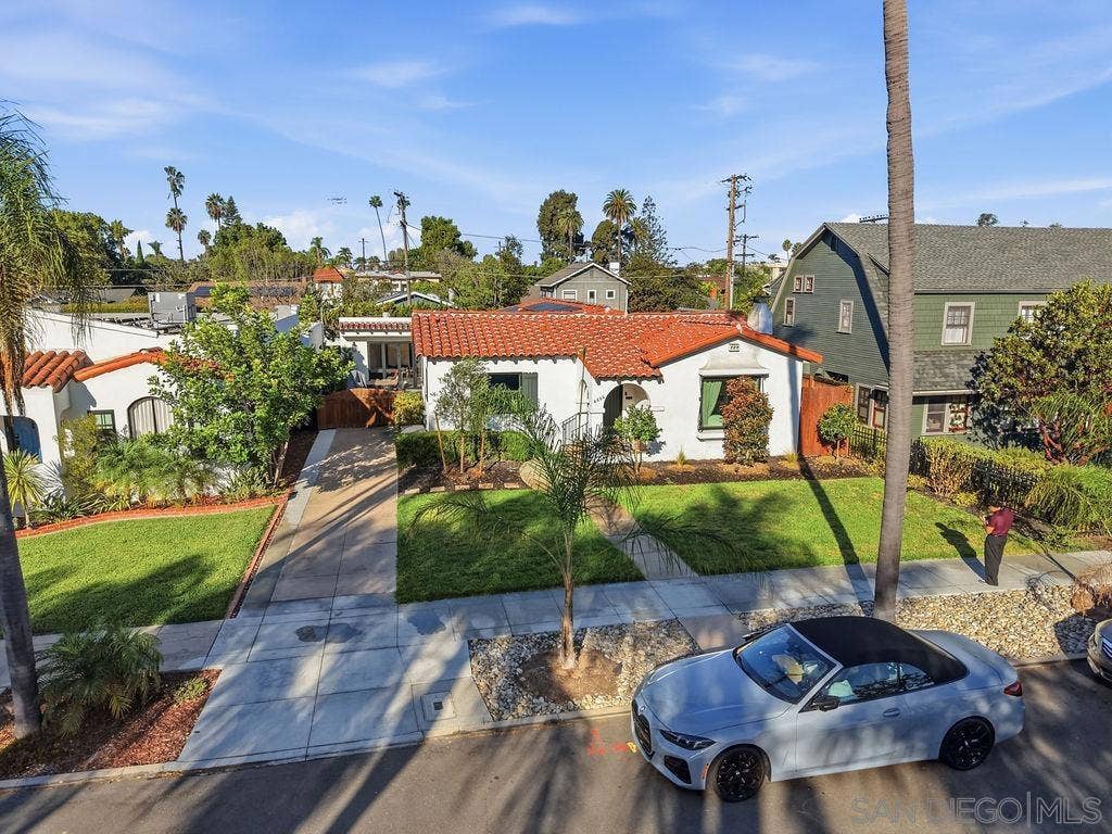 4664 Biona Dr, San Diego, CA 92116 4664 Biona Dr, San Diego, CA 92116