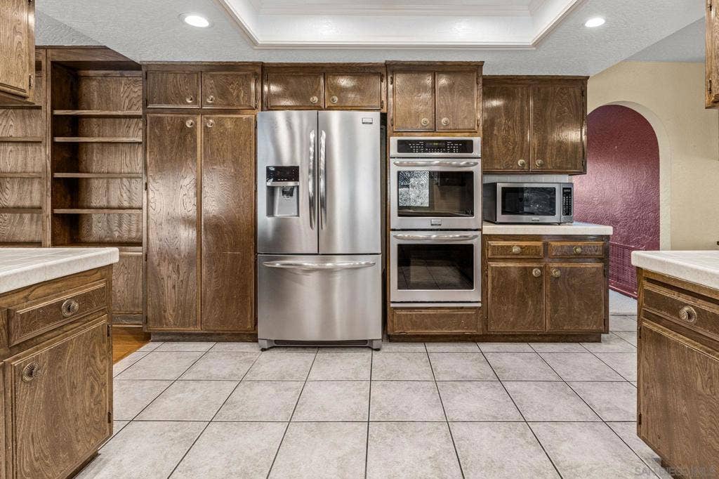 1643 Citrus Hills Lane, Escondido, CA 92027 1643 Citrus Hills Lane, Escondido, CA 92027