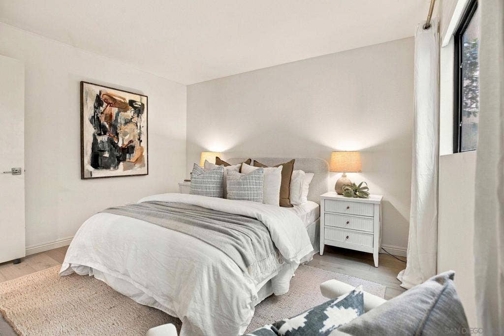 1115 Pearl, #3, La Jolla, CA 92037 1115 Pearl, #3, La Jolla, CA 92037