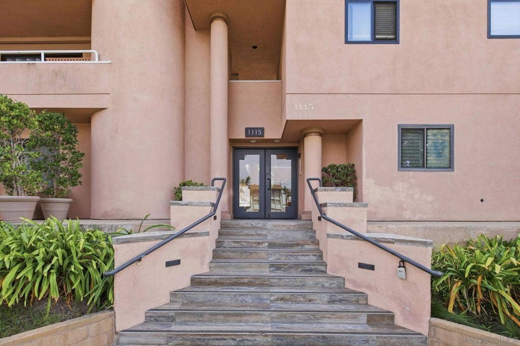 1115 Pearl, #3, La Jolla, CA 92037 1115 Pearl, #3, La Jolla, CA 92037