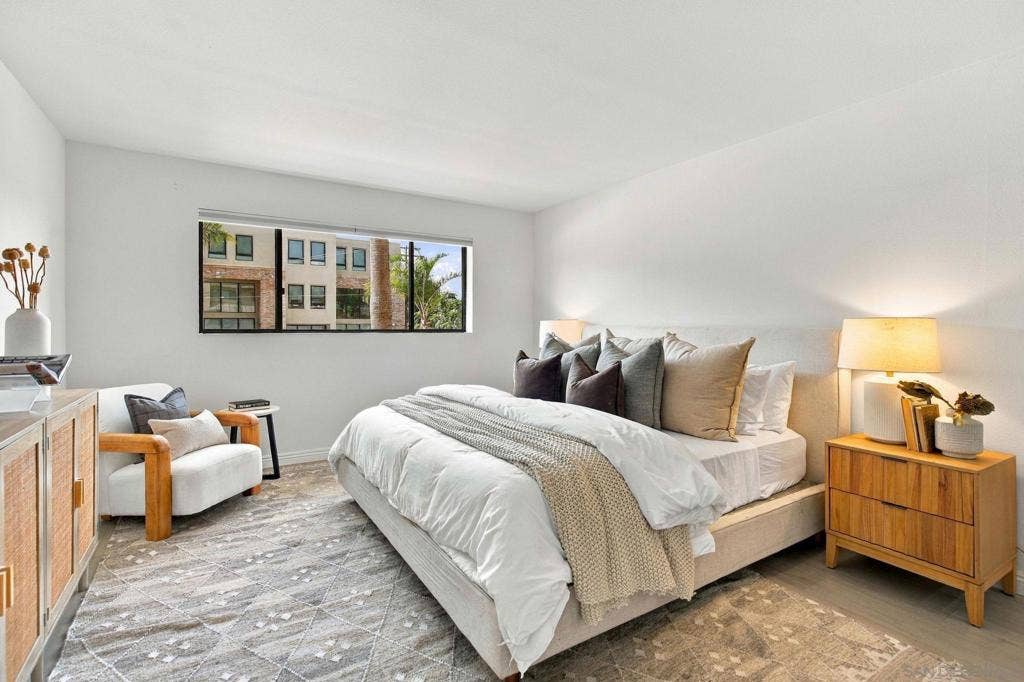 1115 Pearl, #3, La Jolla, CA 92037 1115 Pearl, #3, La Jolla, CA 92037