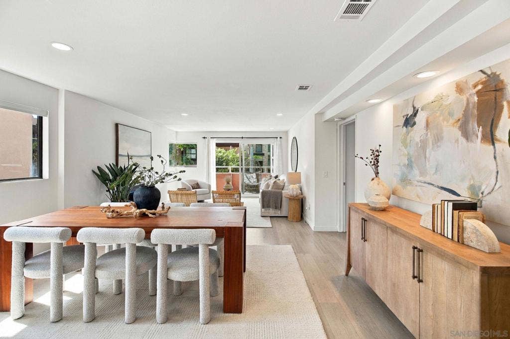 1115 Pearl, #3, La Jolla, CA 92037 1115 Pearl, #3, La Jolla, CA 92037